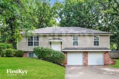 5905 Nw Whispering Oaks Ln - Photo 1 of 1