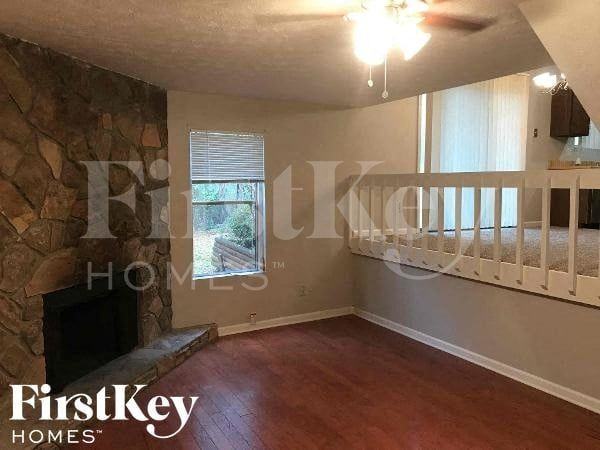 5102 Galbraith Cir - Photo 7 of 15