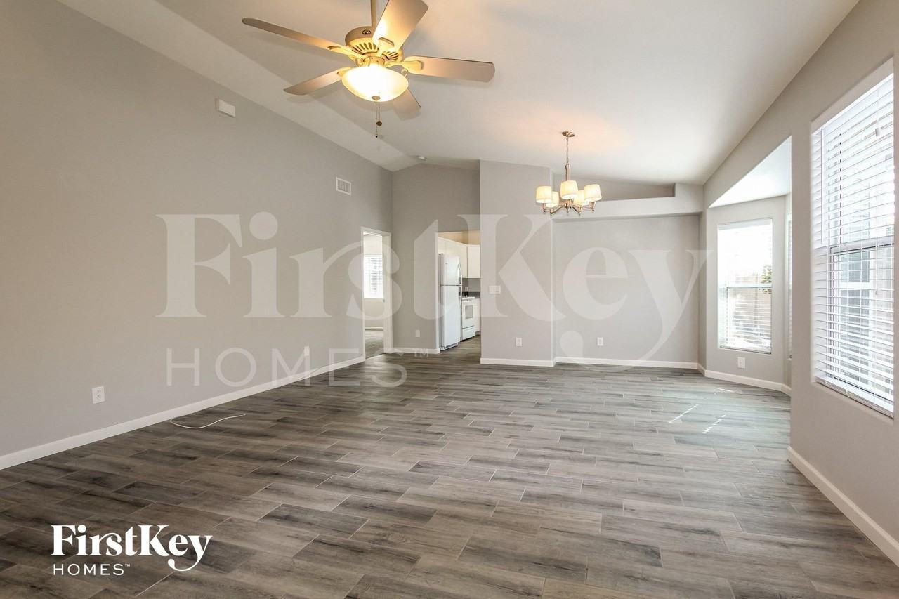 2965 W Lone Cactus Dr - Photo 2 of 14