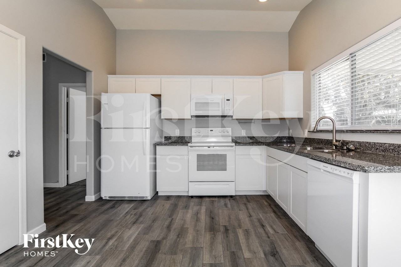 2965 W Lone Cactus Dr - Photo 6 of 14