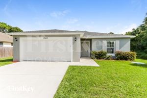 featured image of 1943 Sw Sunglow St