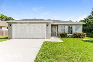 1943 Sw Sunglow St - Photo 1 of 1