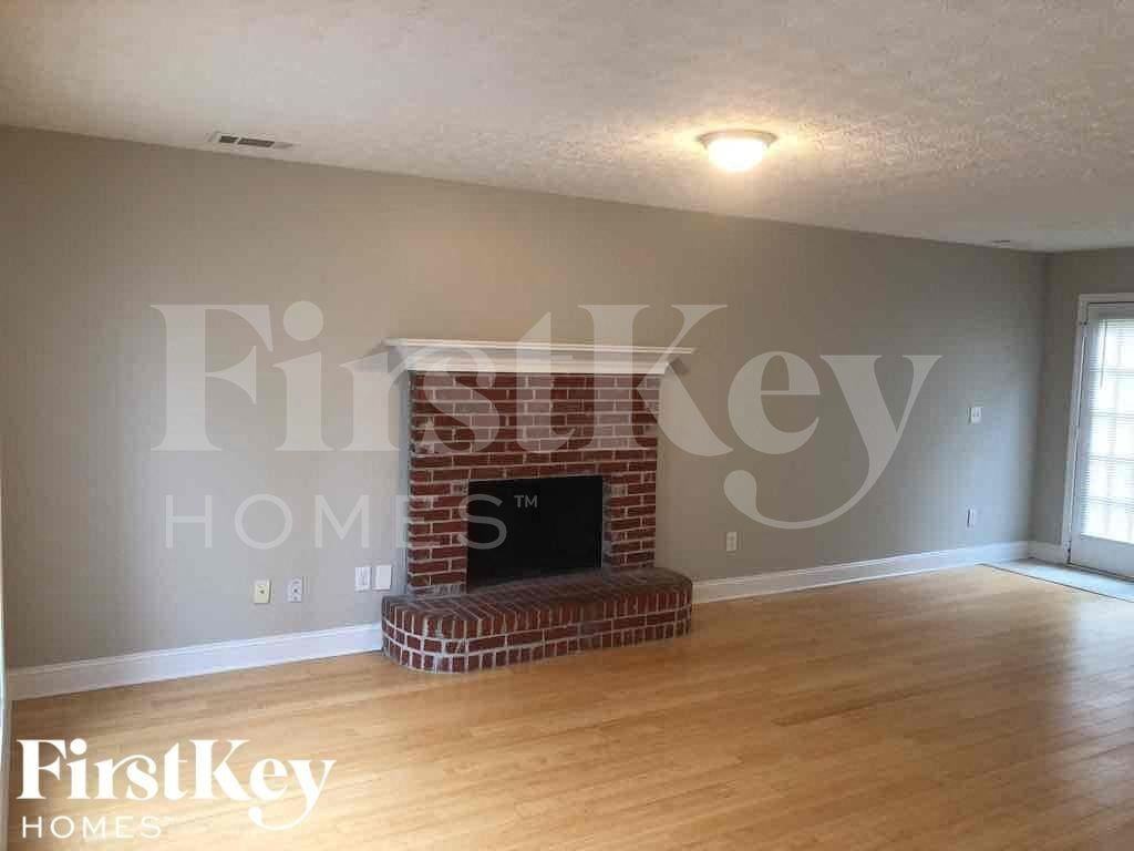 1813 Alcovy Springs Ln - Photo 2 of 18