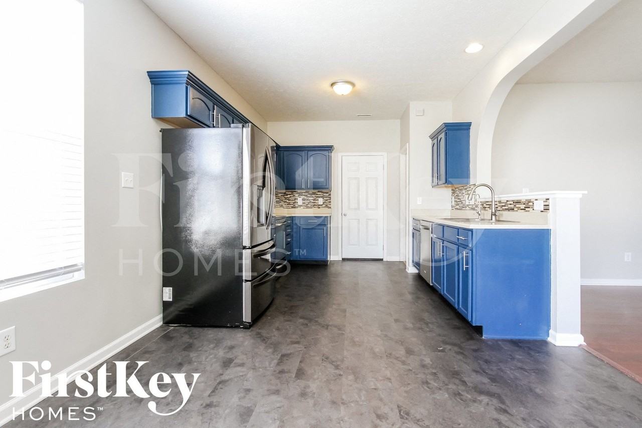 15526 Farmland Ct - Photo 6 of 15