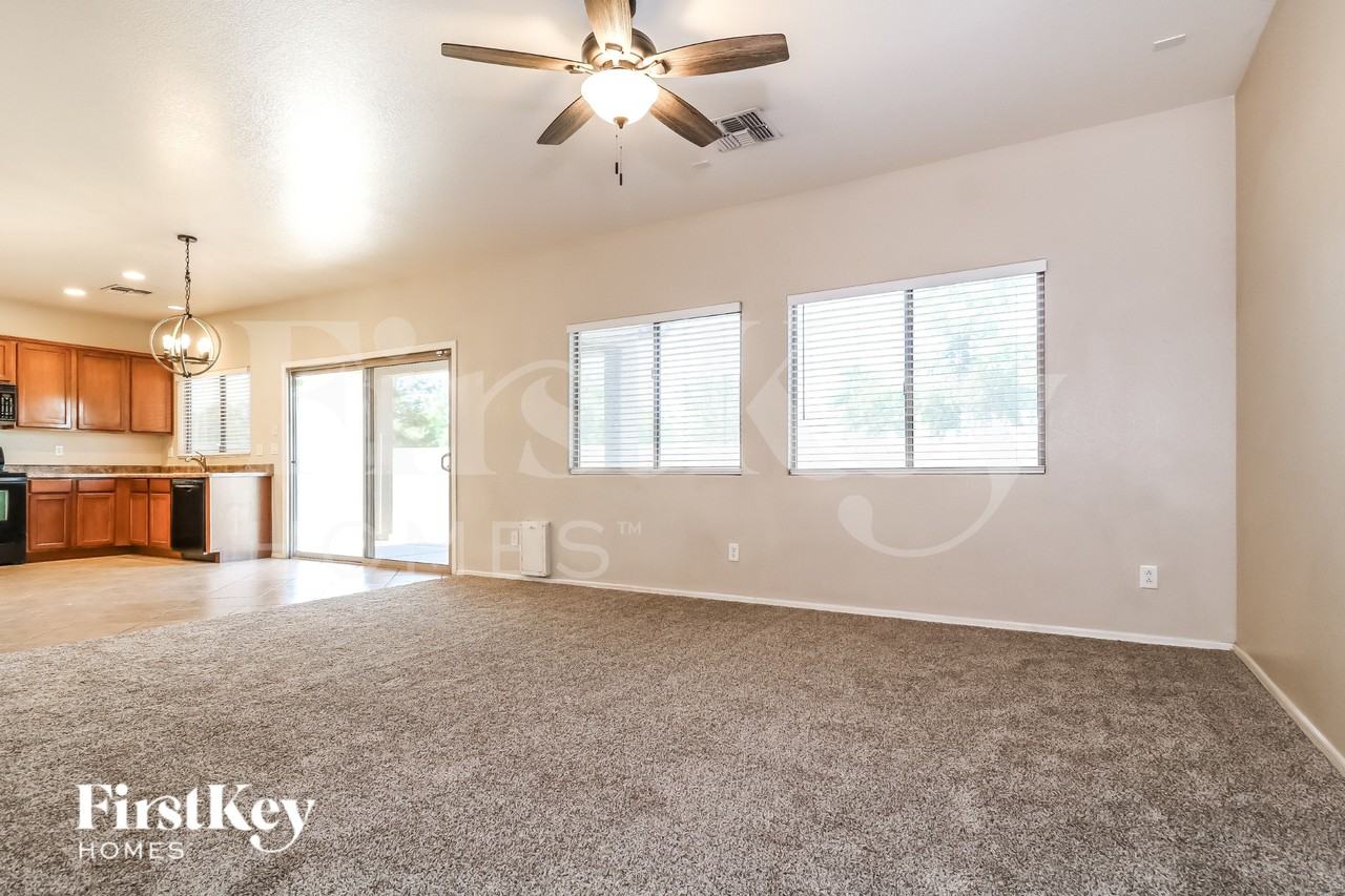 14524 W Evans Dr - Photo 2 of 16
