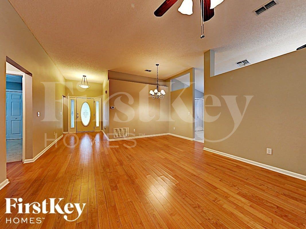 12595 Blue Eagle Way - Photo 3 of 16