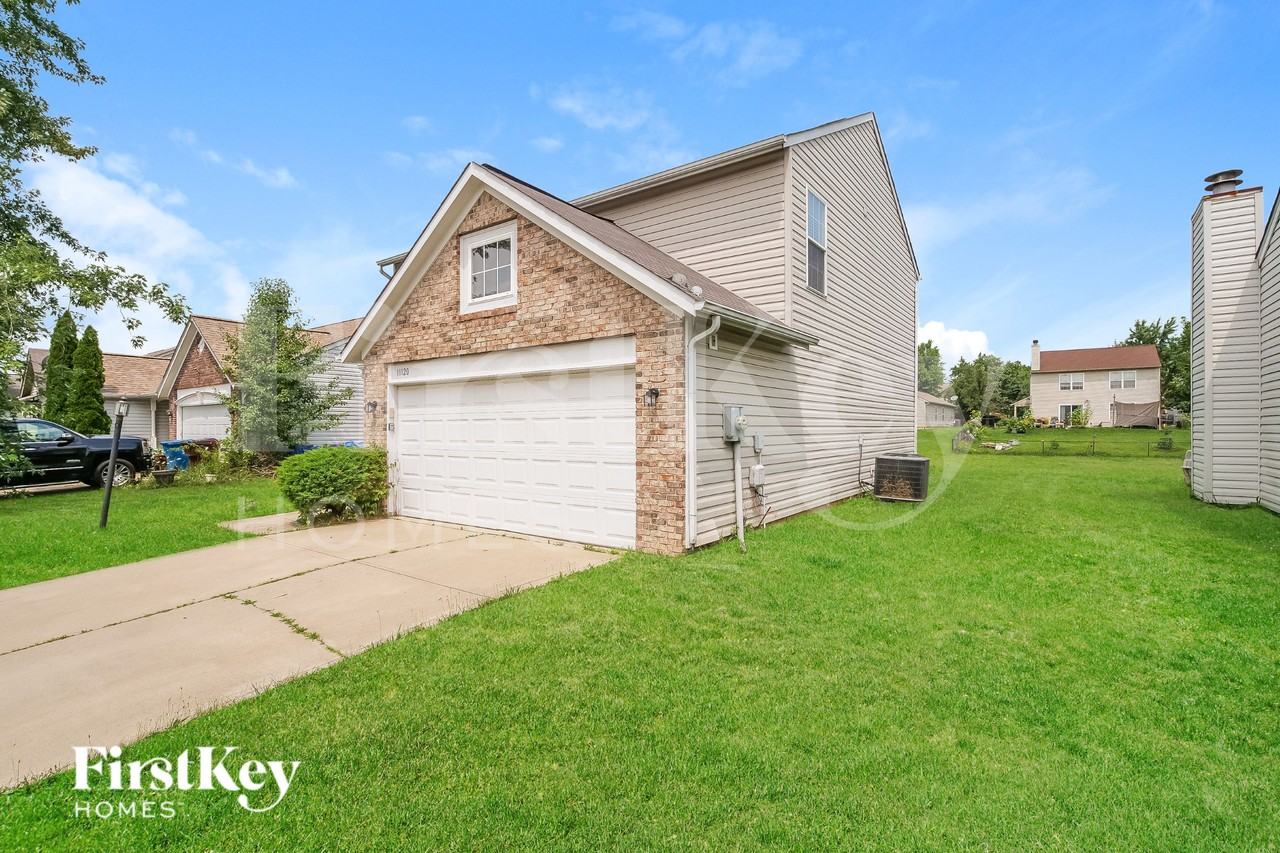 11120 Fall Dr - Photo 3 of 16