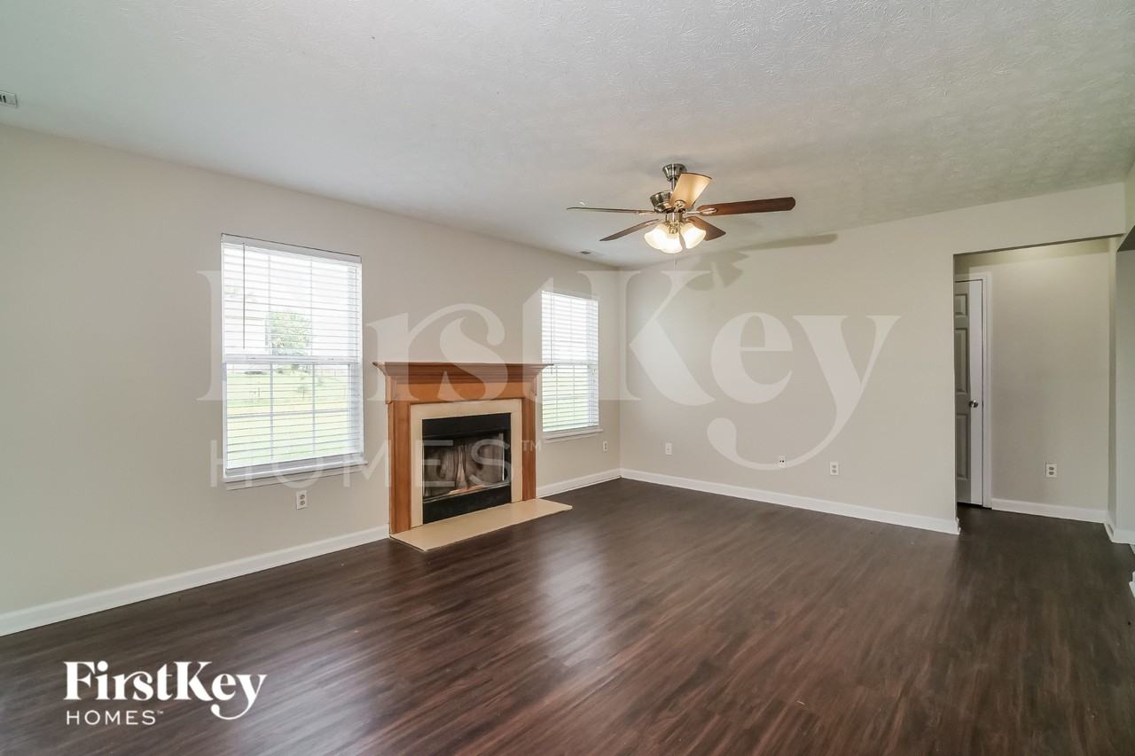 11120 Fall Dr - Photo 4 of 16