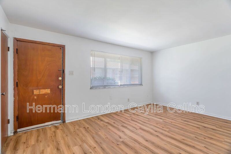 11276 Liana Ln - Photo 2 of 13