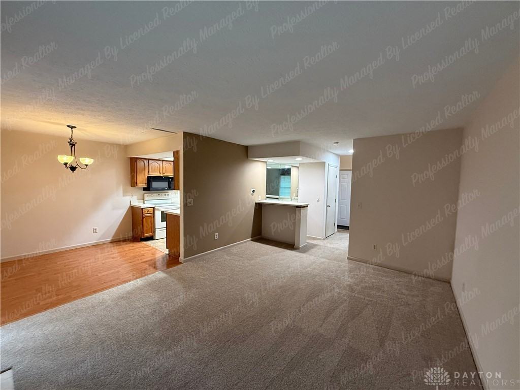 9765 Centerville Creek Ln - Photo 7 of 30