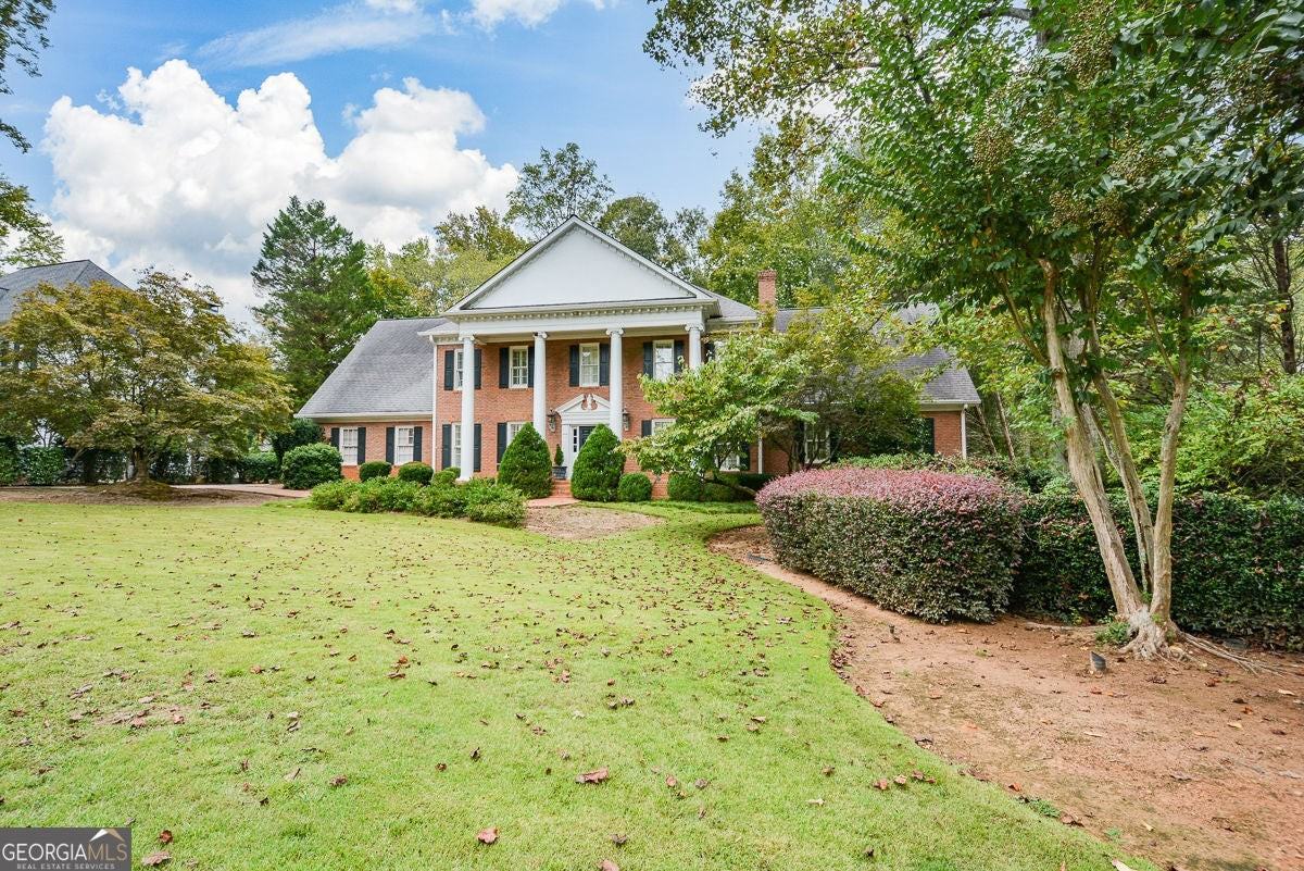 1640 Lazy River Ln - Photo 3 of 50