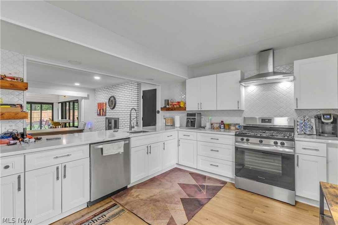 607 Castle Blvd - Photo 5 of 46
