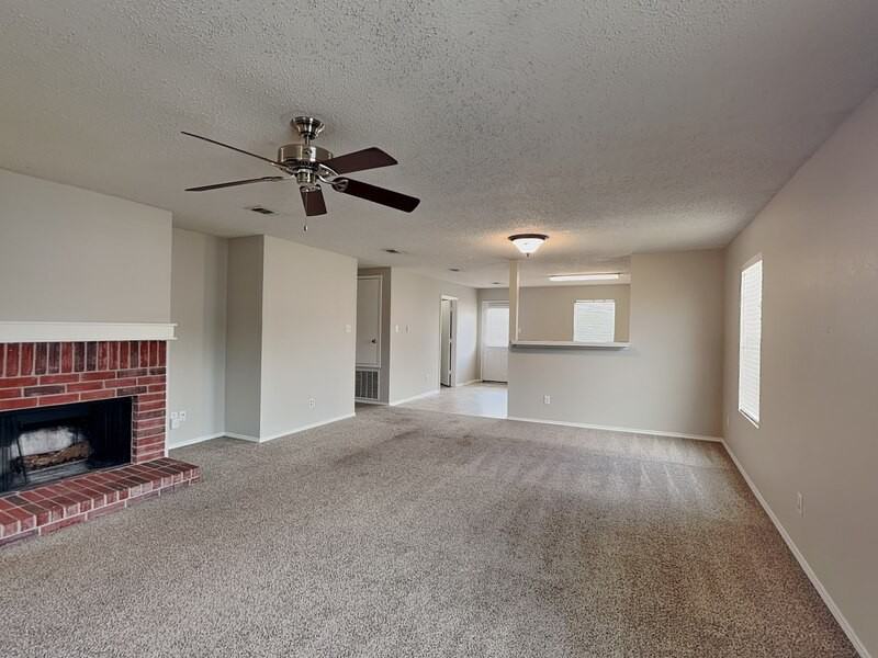 5709 Addington Dr - Photo 3 of 17