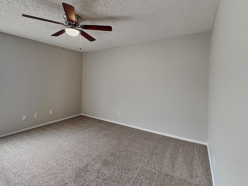 5709 Addington Dr - Photo 7 of 17