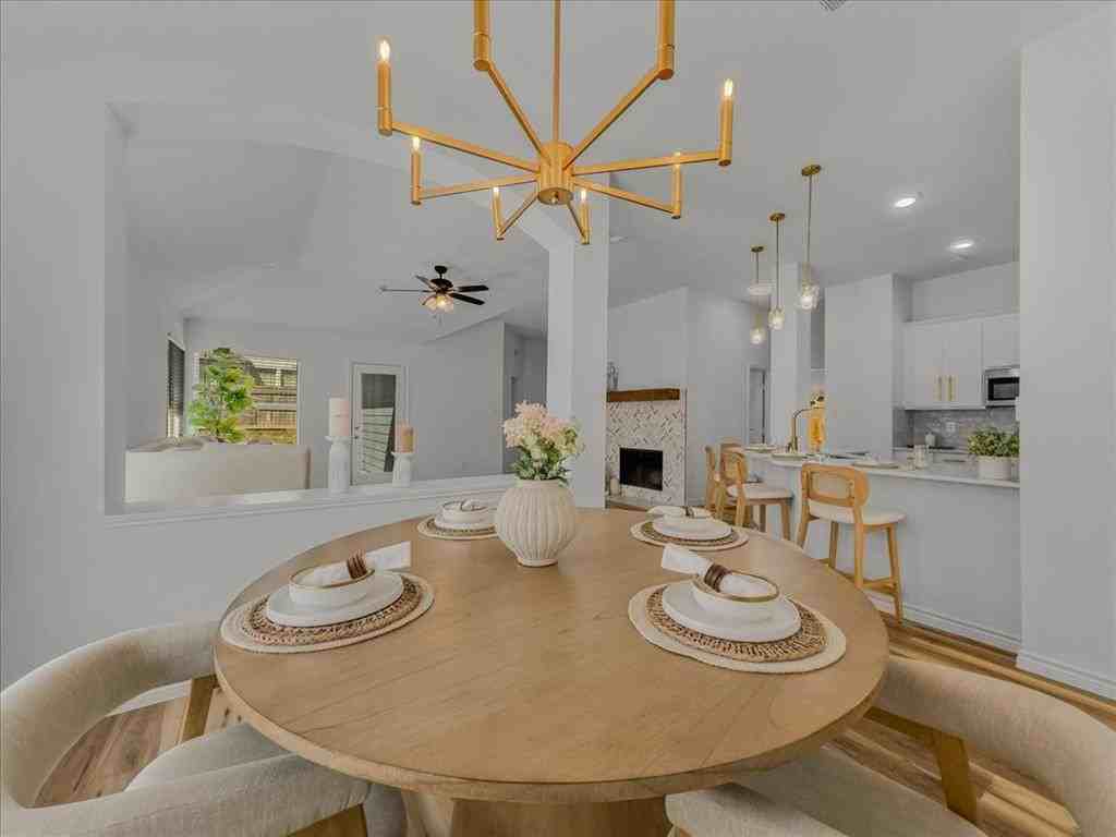 4512 Stepping Stone Dr - Photo 4 of 30
