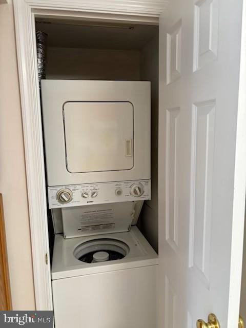 22756 Lawrence Ave ##6 - Photo 6 of 7