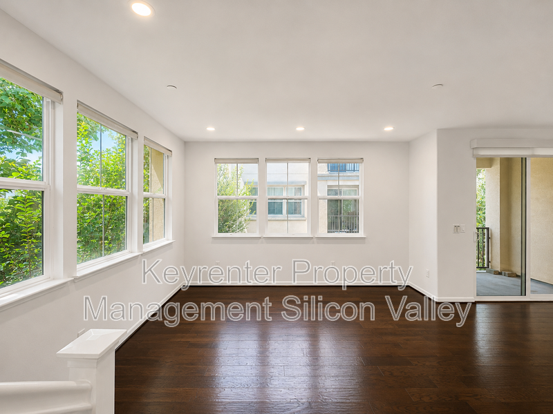 638 Cedarville Ln - Photo 4 of 28
