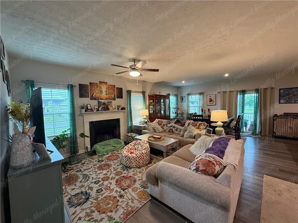 2418 David Grey Cir - Photo 6 of 50