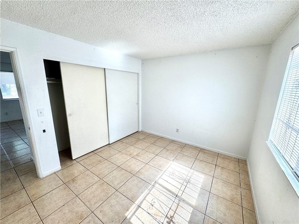 26148 Cypress St - Photo 3 of 8