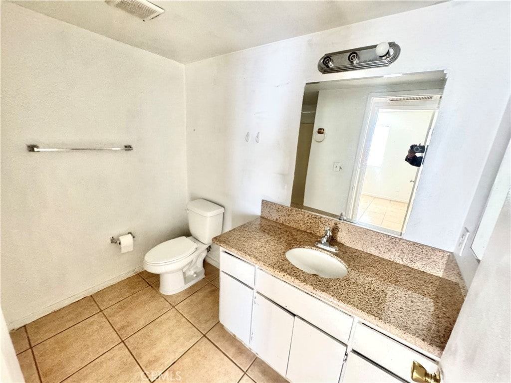 26148 Cypress St - Photo 5 of 8