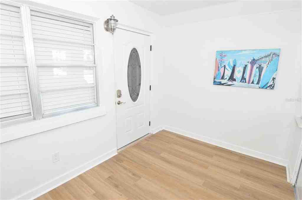 4700 Cove Cir ##107 - Photo 5 of 50