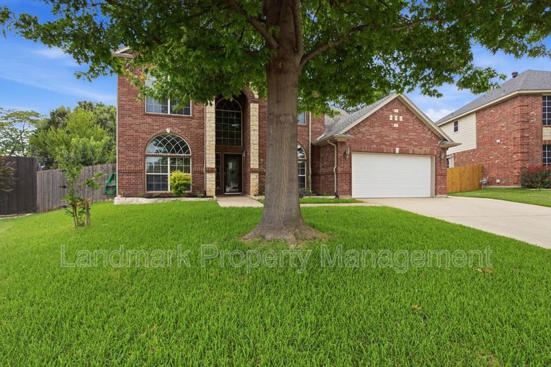 2115 Lexington Dr - Photo 4 of 31