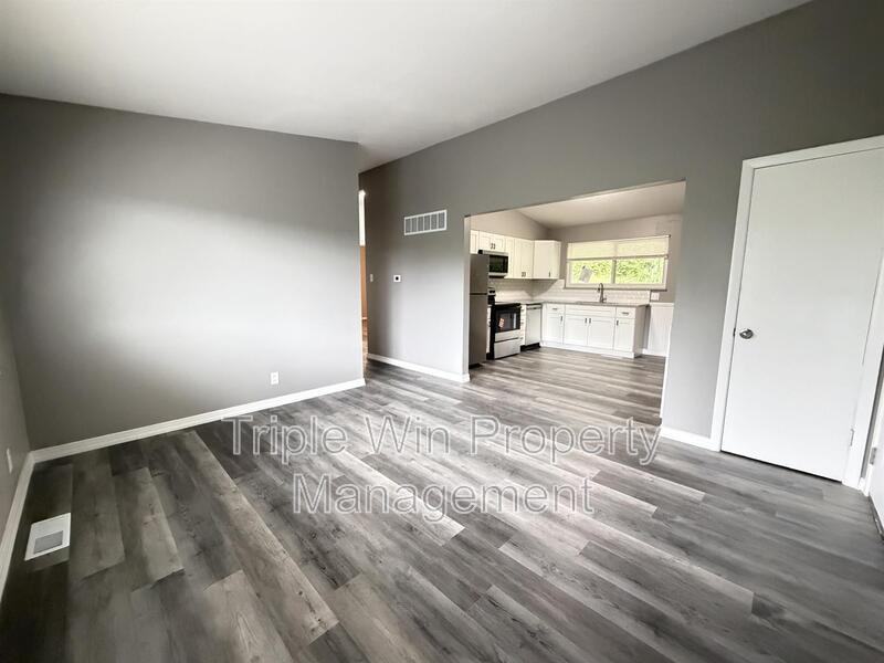 63 Patricia Pl - Photo 5 of 24