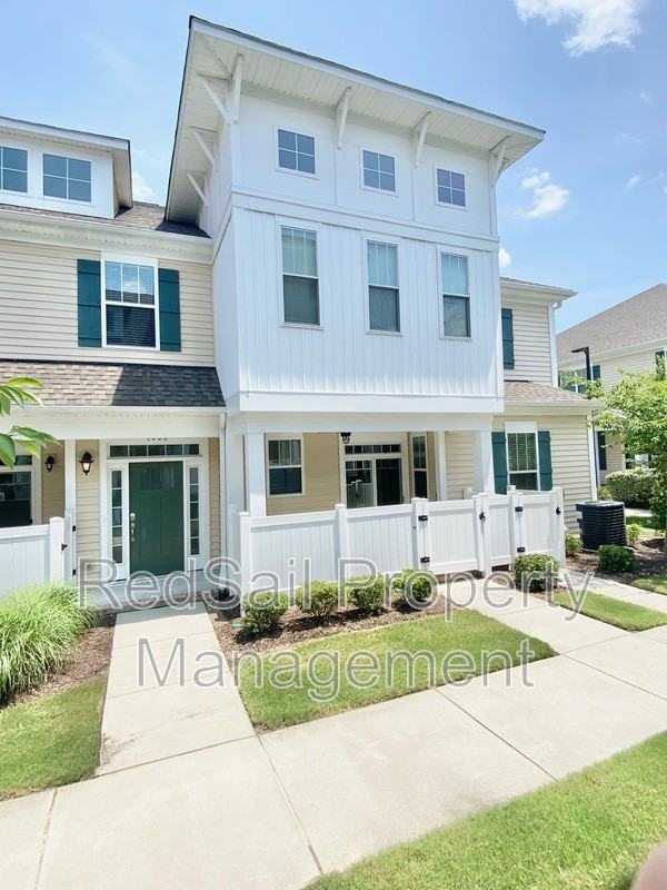 1008 Celia Ct - Photo 2 of 28