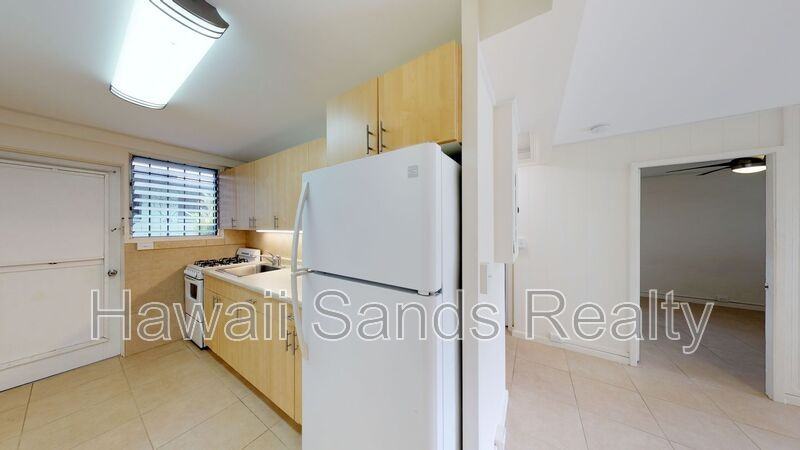 720 Birch St #D - Photo 7 of 19
