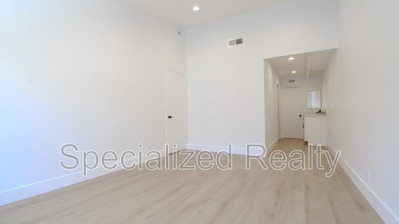 9603 Van Nuys Blvd #B - Photo 2 of 11