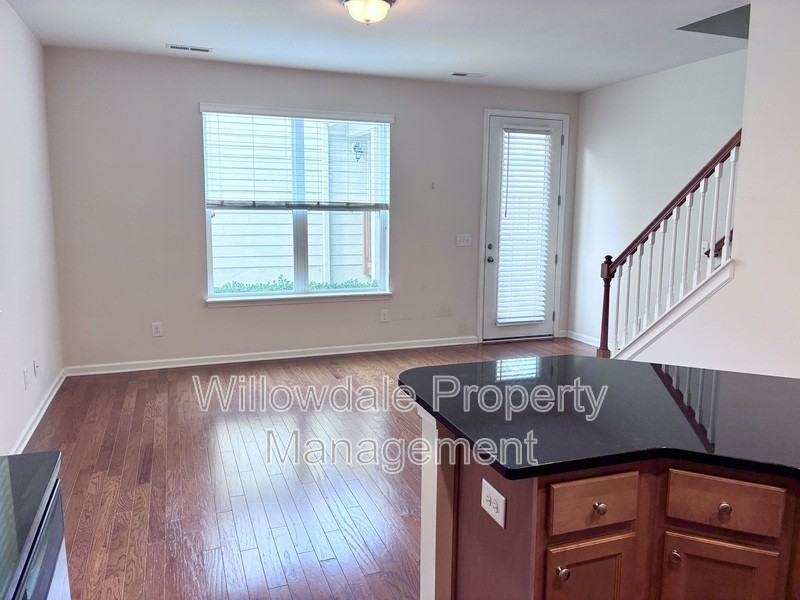 507 Evening Star Dr - Photo 7 of 26