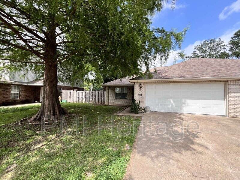 886 N Daisy Ln - Photo 2 of 22
