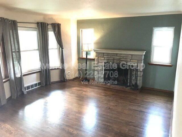 9128 Coral Dr - Photo 2 of 10