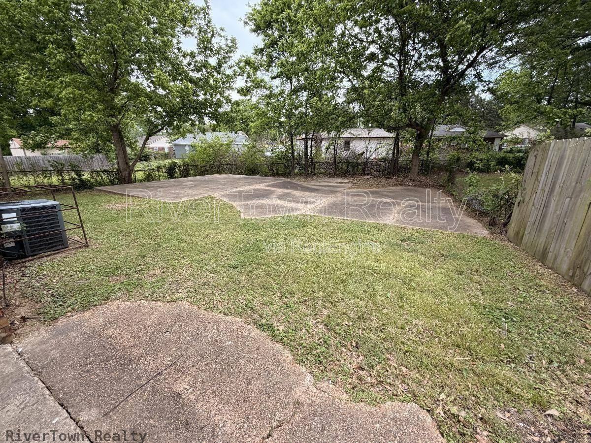 4850 Applestone St - Photo 3 of 10