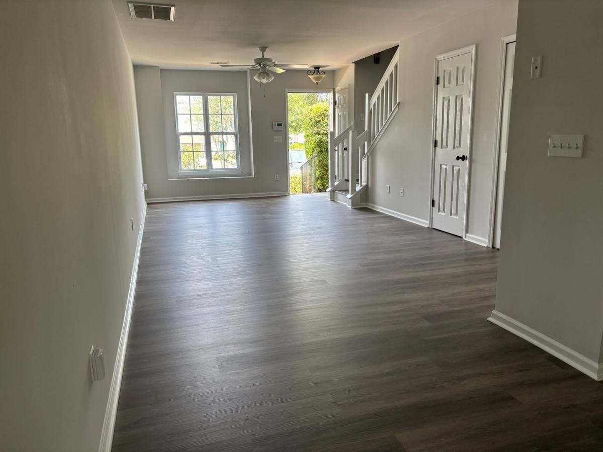 122 Hornby Cir - Photo 7 of 10