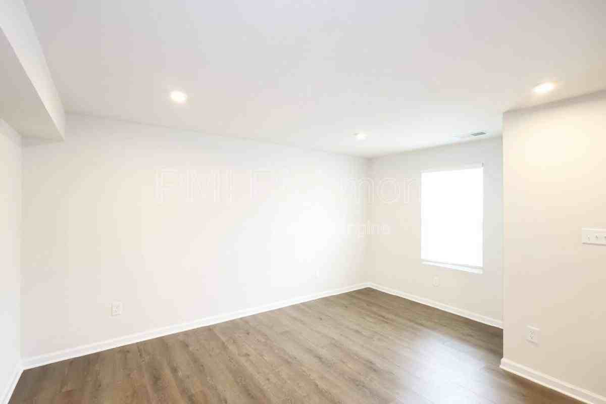 1240 Canterbury Ridge Rd - Photo 5 of 10