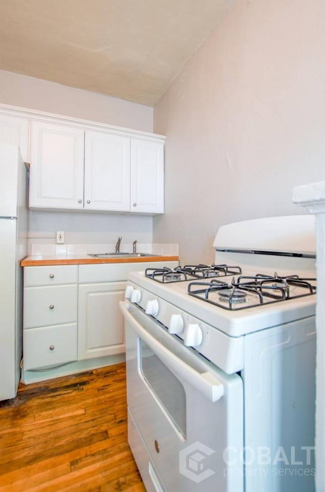 678 Somerset Ter Ne #10 - Photo 7 of 10