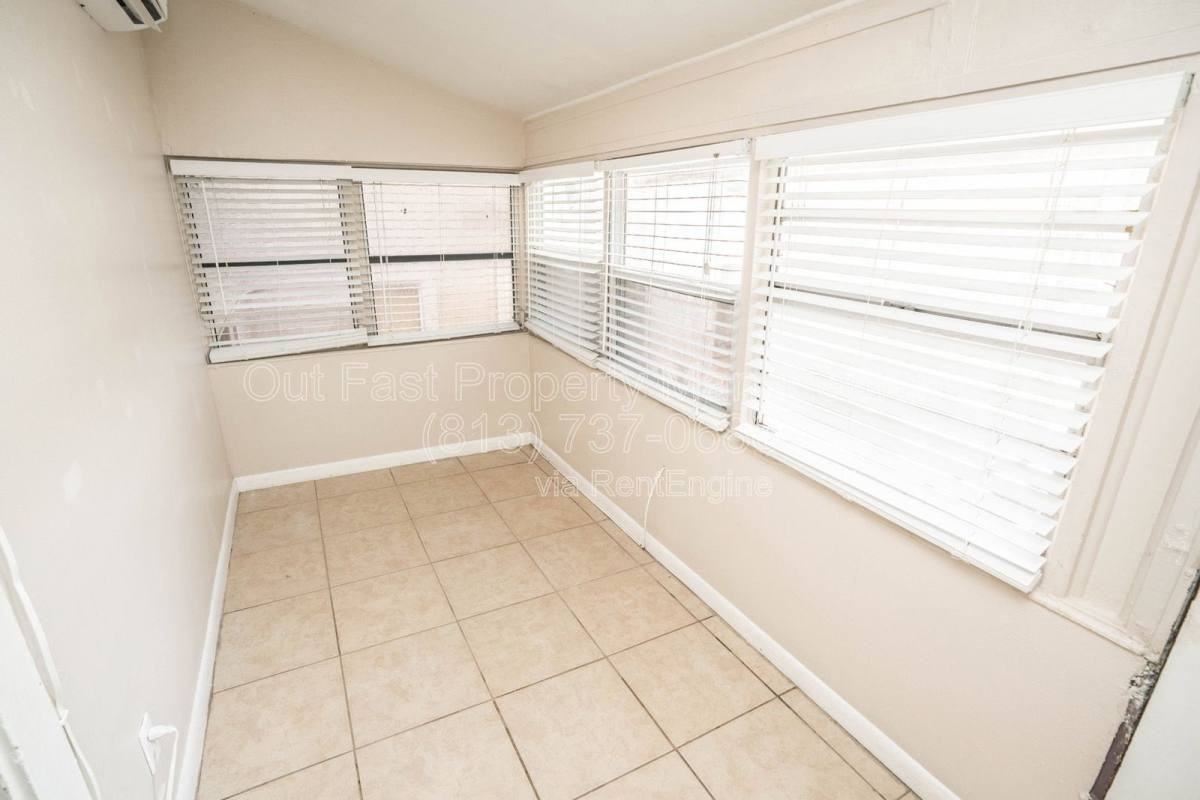 541 2nd St N - Photo 7 of 10