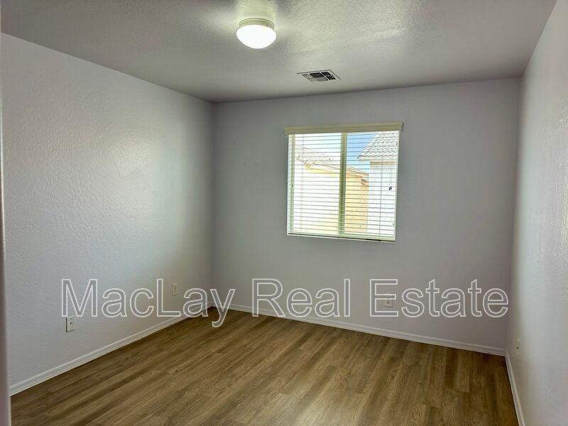 5216 W Albeniz Pl - Photo 6 of 15