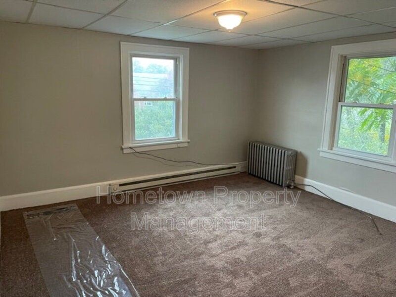 3829 Derry St 2nd Fl - Photo 2 of 10