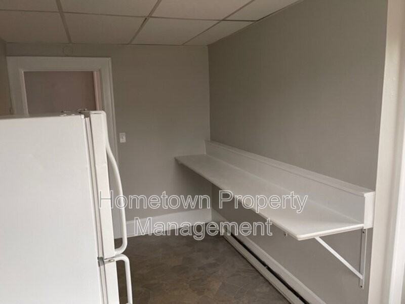 3829 Derry St 2nd Fl - Photo 6 of 10