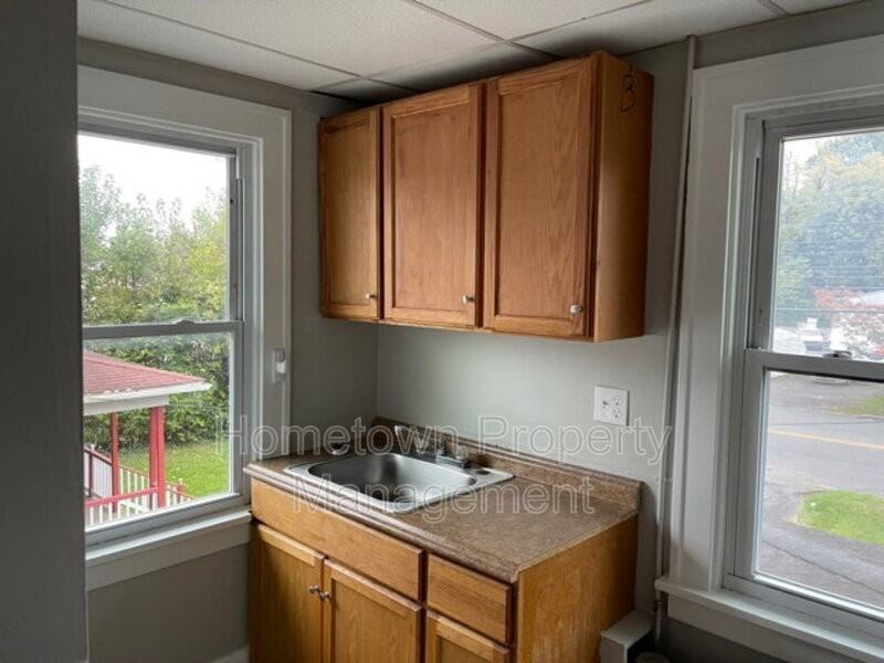 3829 Derry St 2nd Fl - Photo 7 of 10