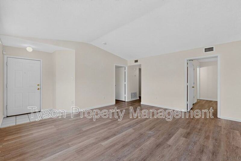328 Escena St Se - Photo 5 of 35