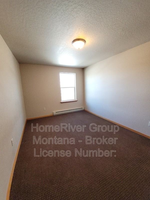 250 S Garfield St #4 - Photo 6 of 9