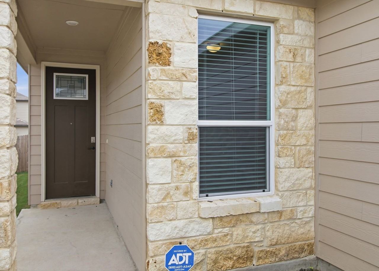 11634 Black Rose - Photo 2 of 23
