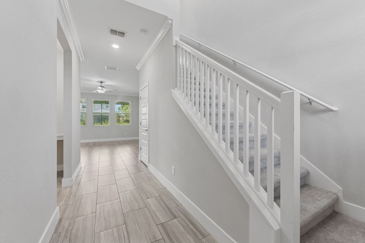 17970 Fenders Way - Photo 4 of 42