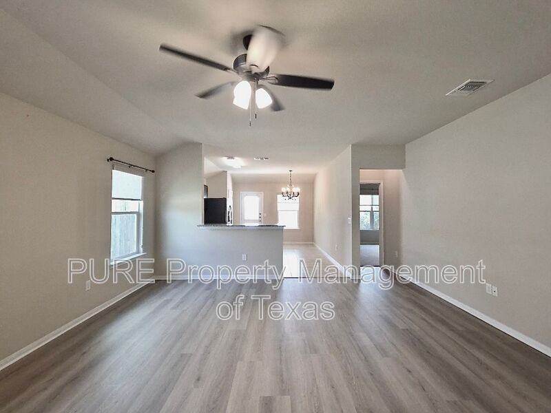 433 Moulins Ln - Photo 4 of 21