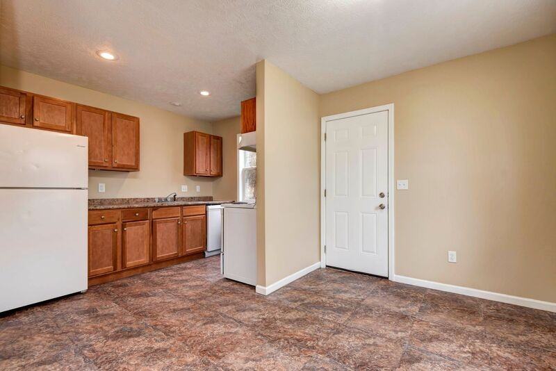 652 N Belview Ave #B - Photo 4 of 19