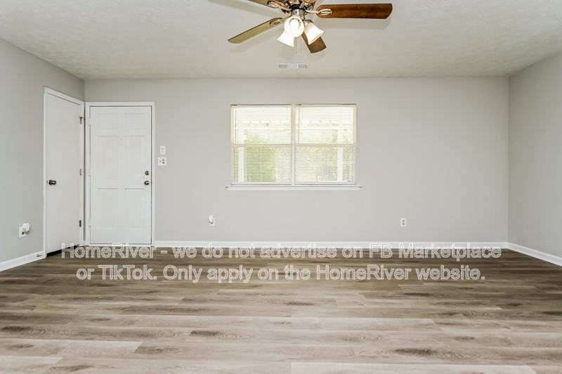 220 Summertown Dr - Photo 3 of 17