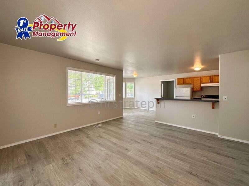 5843 W Clearview Ln #201 - Photo 4 of 26
